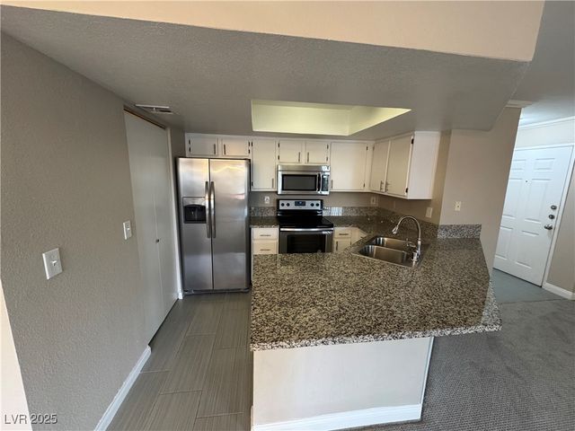 8600 Charleston Boulevard 2137, Las Vegas, NV 89117
