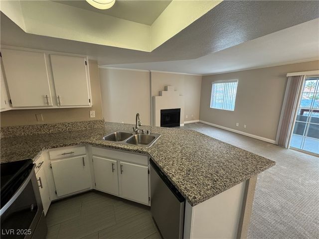 8600 Charleston Boulevard 2137, Las Vegas, NV 89117