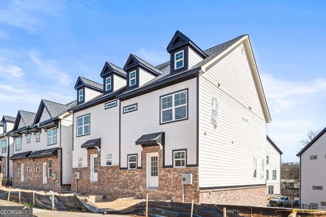 1971 Hollywood Road NW 16, Atlanta, GA 30318