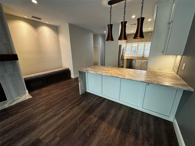 2506 Wedglea Drive 803, Dallas, TX 75211