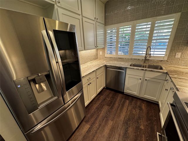 2506 Wedglea Drive 803, Dallas, TX 75211