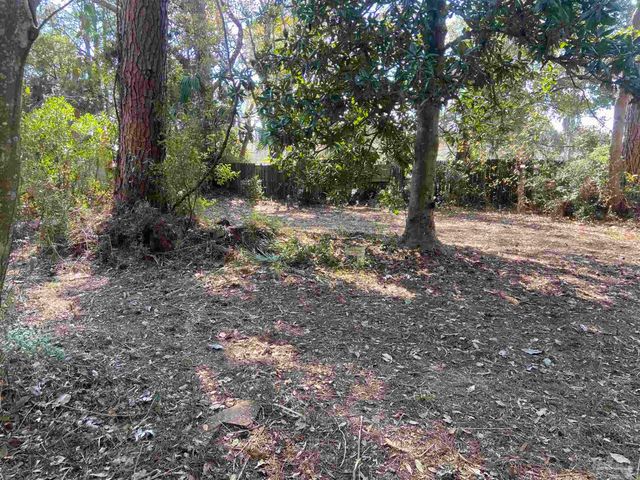 3710 Stonewall Ave, Pensacola, FL 32507