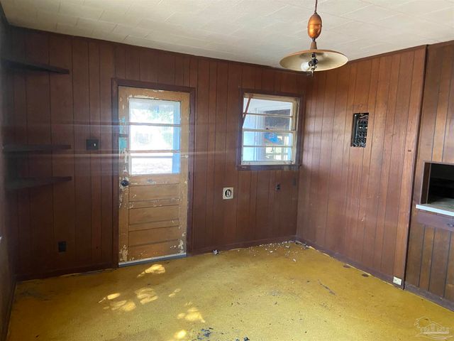 3710 Stonewall Ave, Pensacola, FL 32507