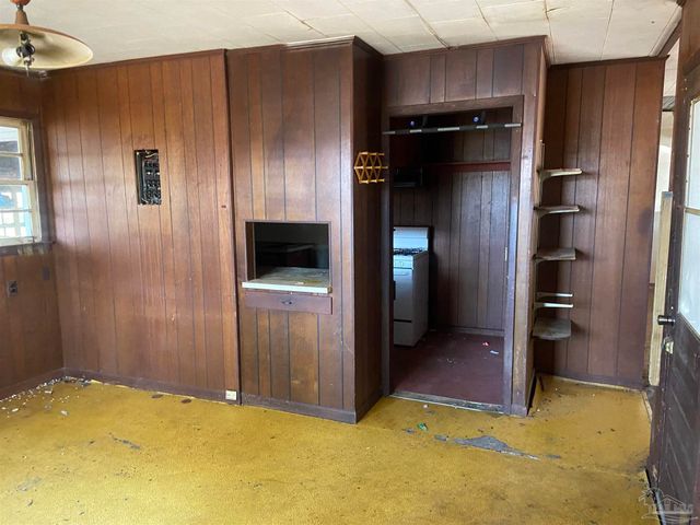 3710 Stonewall Ave, Pensacola, FL 32507