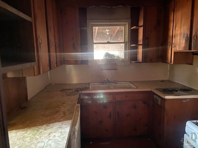 3710 Stonewall Ave, Pensacola, FL 32507