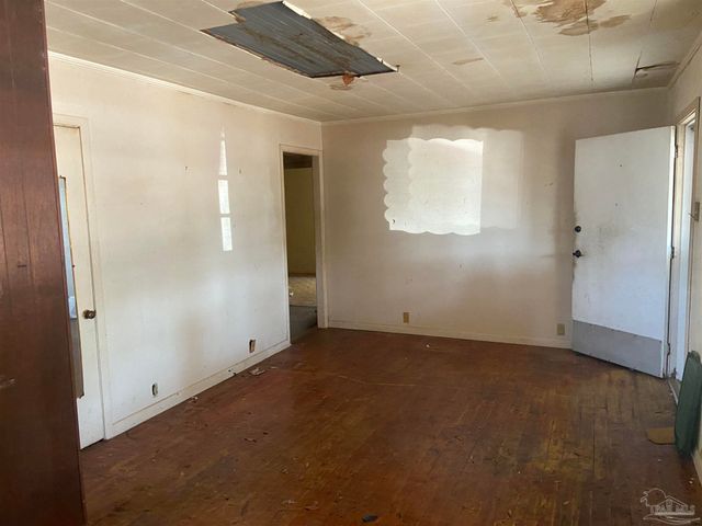 3710 Stonewall Ave, Pensacola, FL 32507