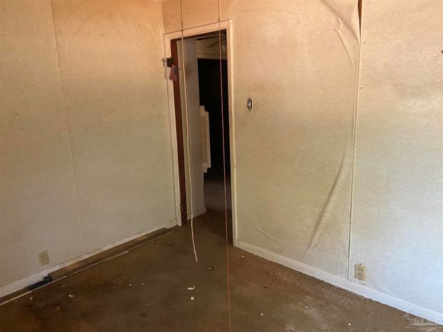 3710 Stonewall Ave, Pensacola, FL 32507