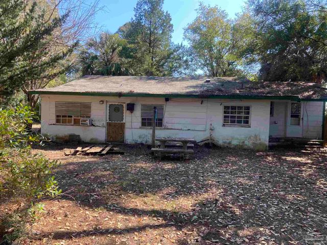 3710 Stonewall Ave, Pensacola, FL 32507