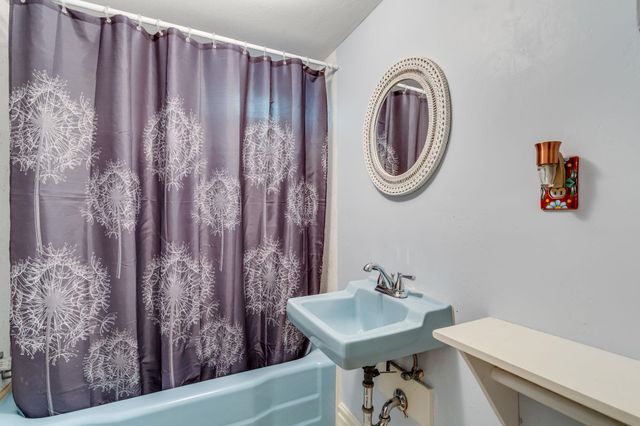 3930 E 63rd St S, Derby, KS 67037