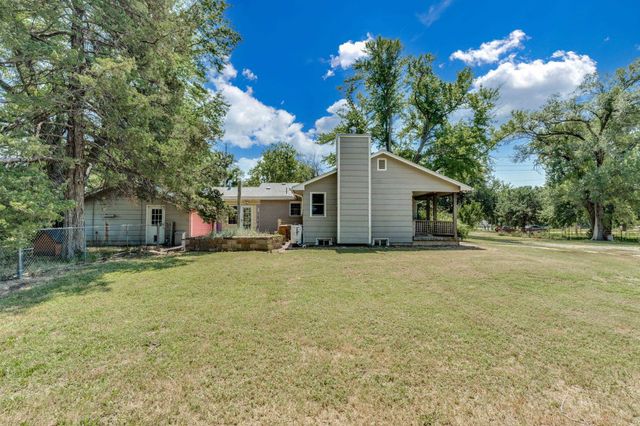 3930 E 63rd St S, Derby, KS 67037