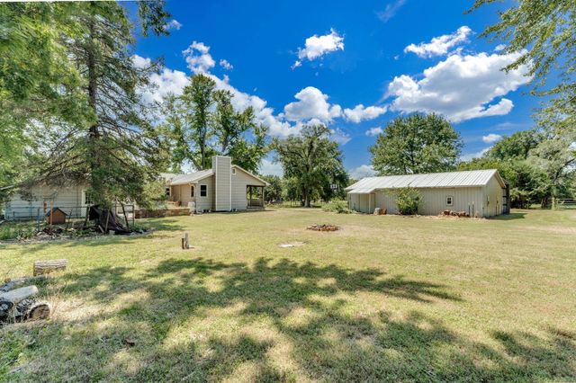 3930 E 63rd St S, Derby, KS 67037