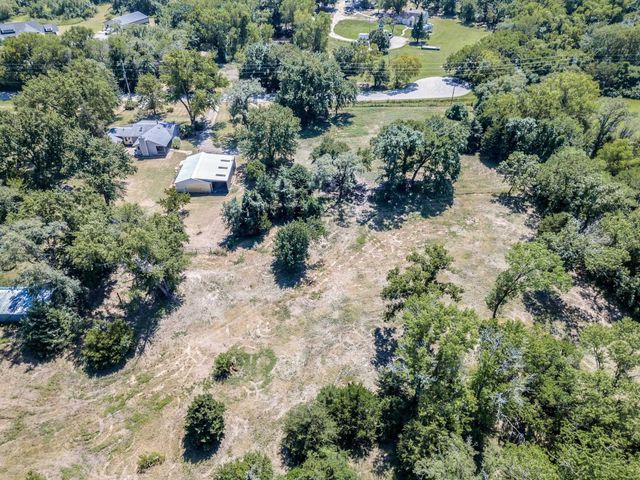 3930 E 63rd St S, Derby, KS 67037