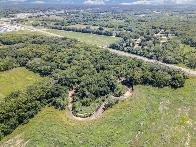 3930 E 63rd St S, Derby, KS 67037