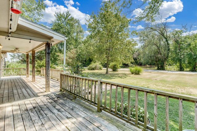 3930 E 63rd St S, Derby, KS 67037