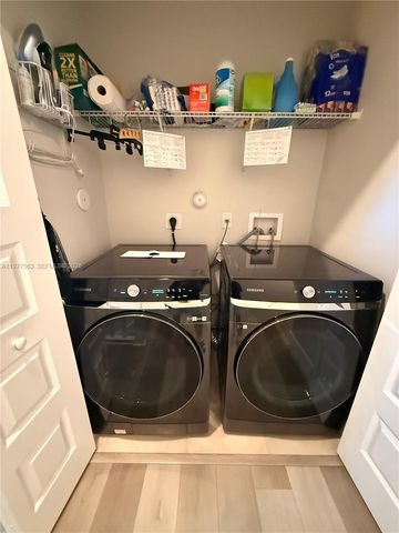 4900 NW 83rd Path, Doral, FL 33166