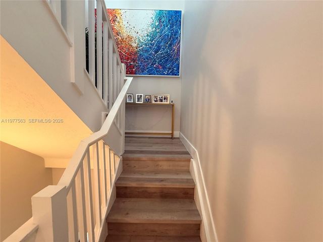 4900 NW 83rd Path, Doral, FL 33166