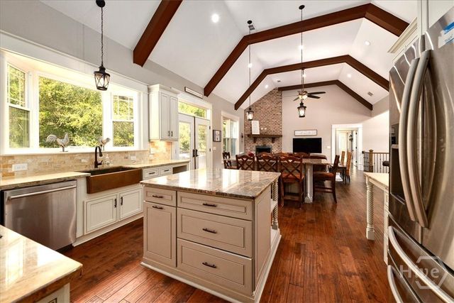 617 Skyland Drive, Hoschton, GA 30548