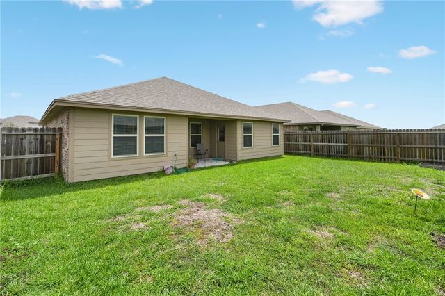 7329 Tristan Dr, Corpus Christi, TX 78414