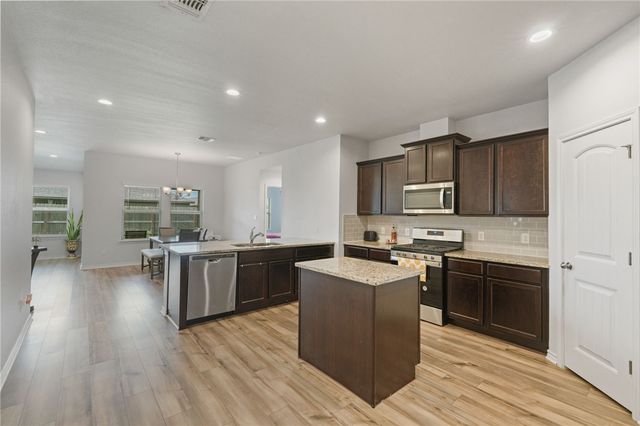 7329 Tristan Dr, Corpus Christi, TX 78414