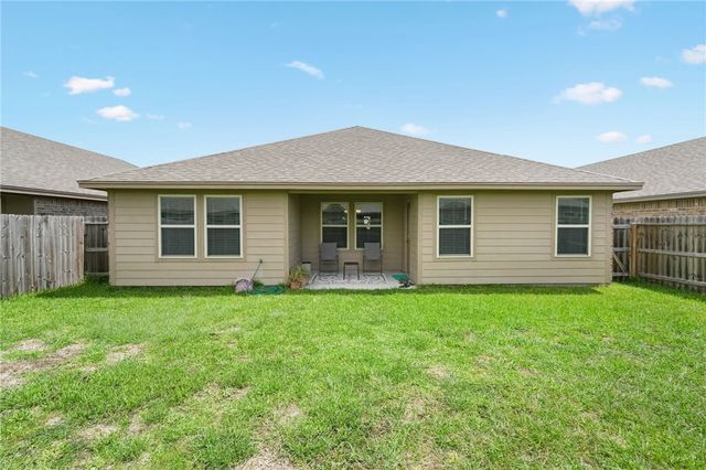 7329 Tristan Dr, Corpus Christi, TX 78414