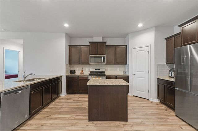 7329 Tristan Dr, Corpus Christi, TX 78414