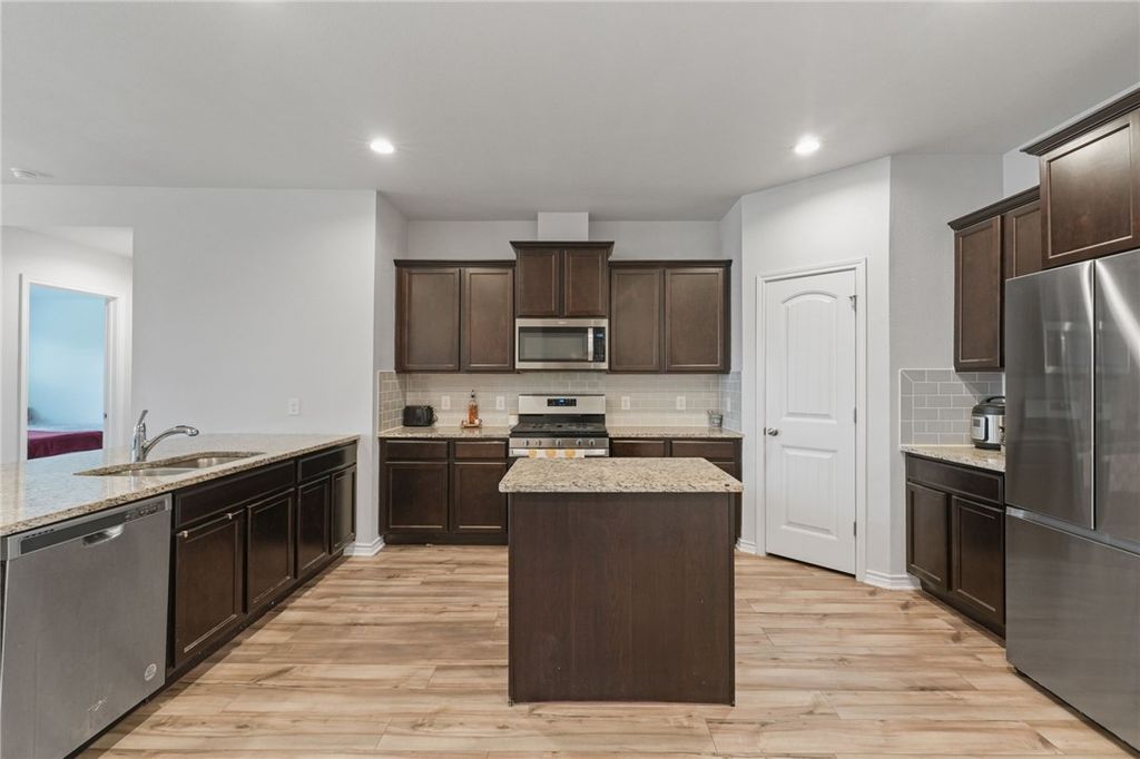 7329 Tristan Dr, Corpus Christi, TX 78414 — photo 3