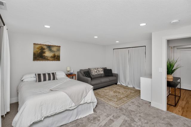 705 SE 15th Street, Grimes, IA 50111