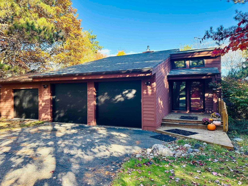 11212 Fairway Drive, Gerrish Twp, MI 48653