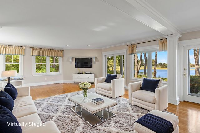 4390 Main Street, Cummaquid, MA 02637