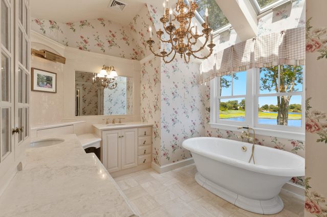 4390 Main Street, Cummaquid, MA 02637