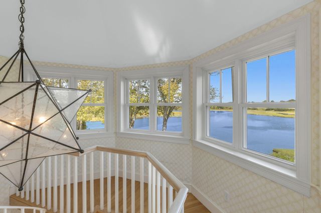 4390 Main Street, Cummaquid, MA 02637