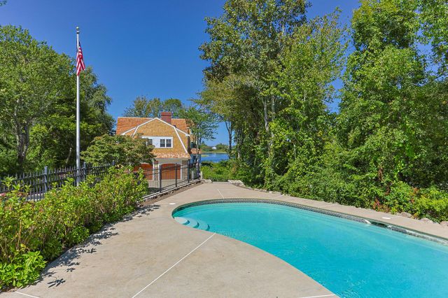 4390 Main Street, Cummaquid, MA 02637