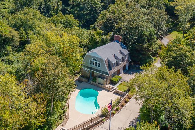 4390 Main Street, Cummaquid, MA 02637