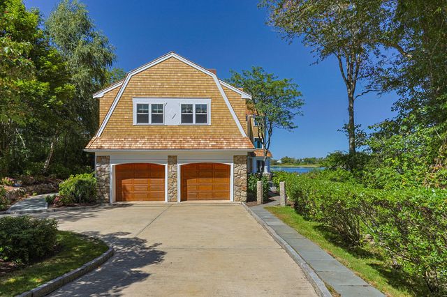 4390 Main Street, Cummaquid, MA 02637