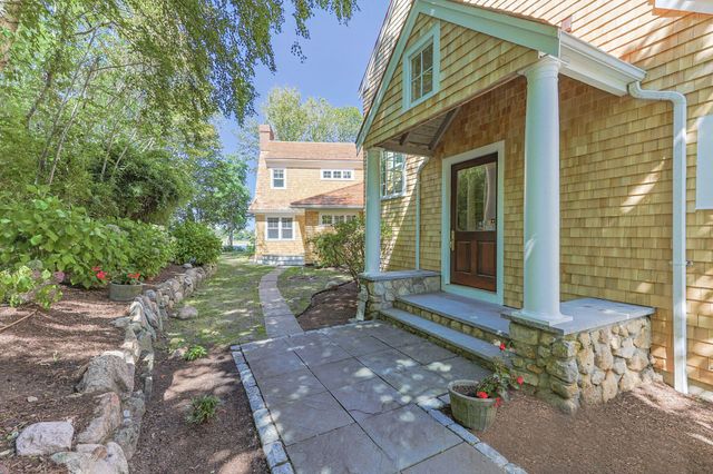 4390 Main Street, Cummaquid, MA 02637