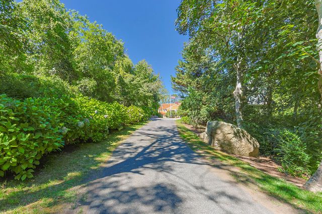 4390 Main Street, Cummaquid, MA 02637