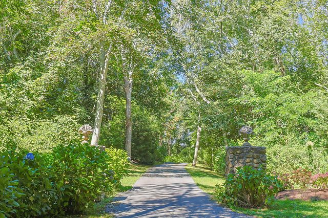 4390 Main Street, Cummaquid, MA 02637