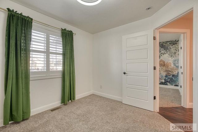 3876 Tawzer Way, Ammon, ID 83406