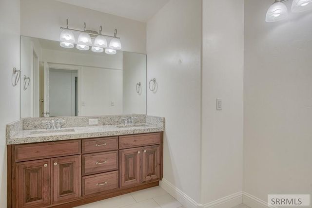 3876 Tawzer Way, Ammon, ID 83406