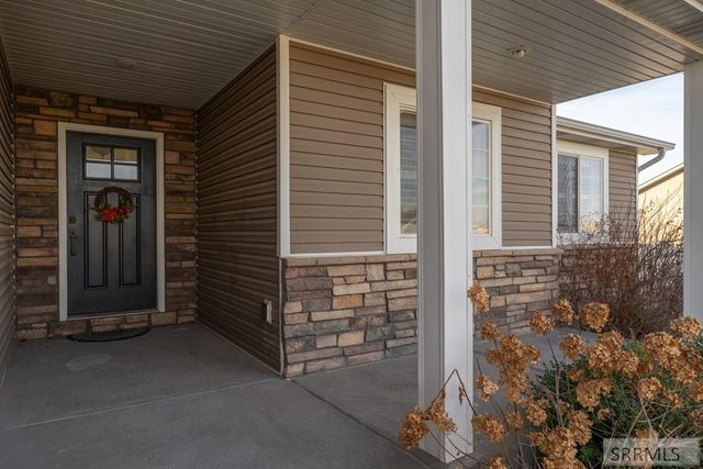 3876 Tawzer Way, Ammon, ID 83406