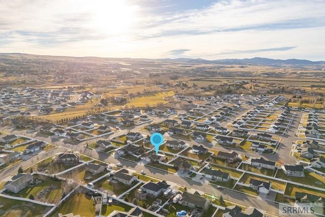 3876 Tawzer Way, Ammon, ID 83406