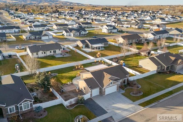 3876 Tawzer Way, Ammon, ID 83406