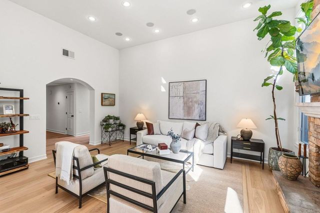 3805 Avenida Feliz, Rancho Santa Fe, CA 92091