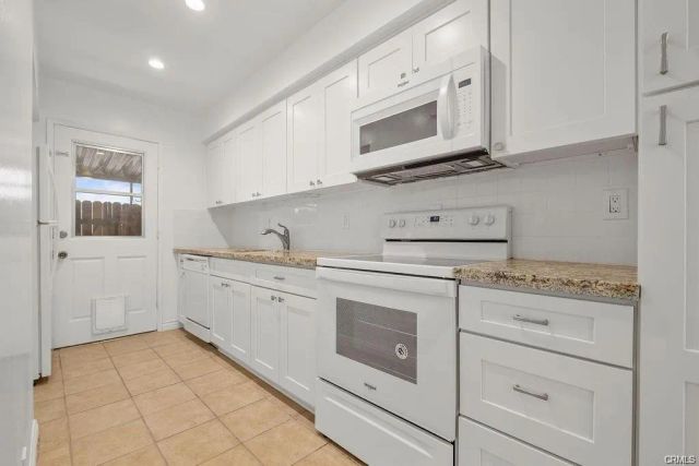 10220 Ascot Circle, Huntington Beach, CA 92646