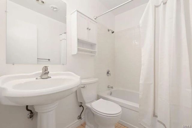 10220 Ascot Circle, Huntington Beach, CA 92646