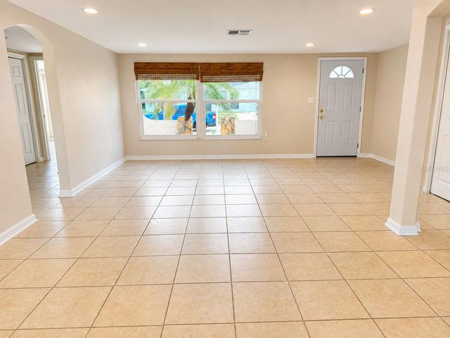 9135 GREENBRIAR LANE, Port Richey, FL 34668