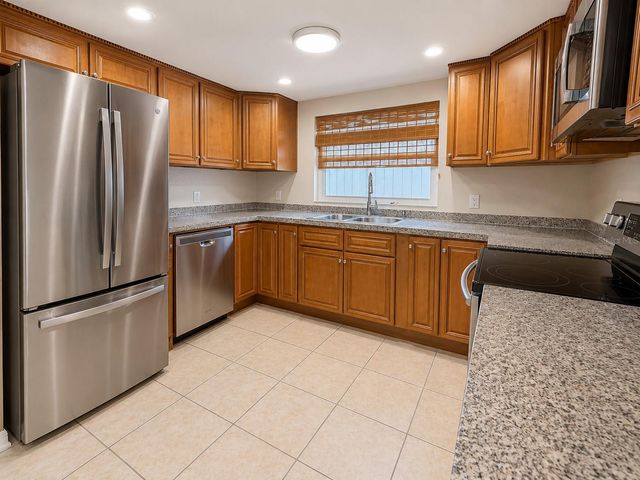 9135 GREENBRIAR LANE, Port Richey, FL 34668