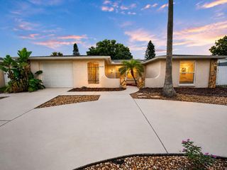 9135 GREENBRIAR LANE, Port Richey, FL 34668
