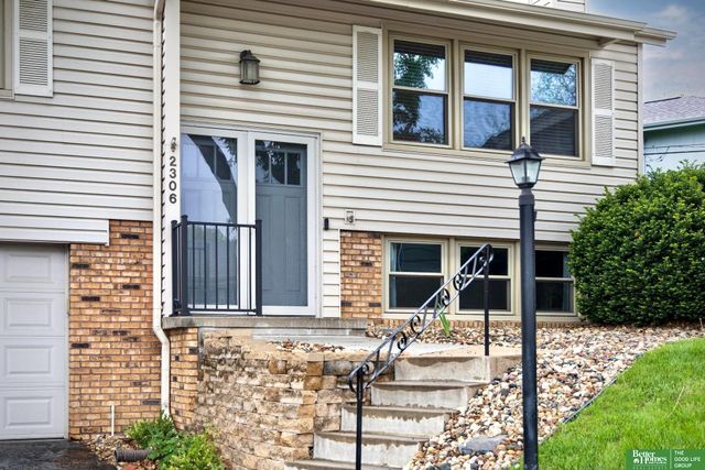2306 S 119th Court, Omaha, NE 68144