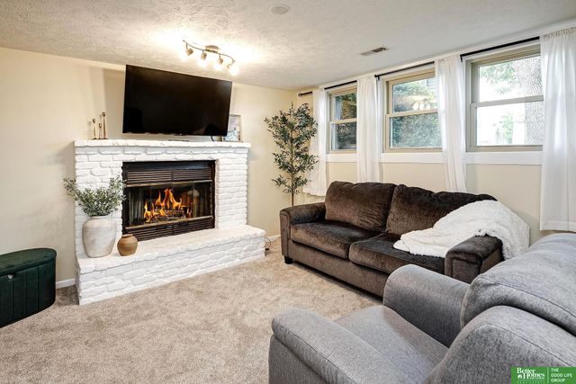 2306 S 119th Court, Omaha, NE 68144